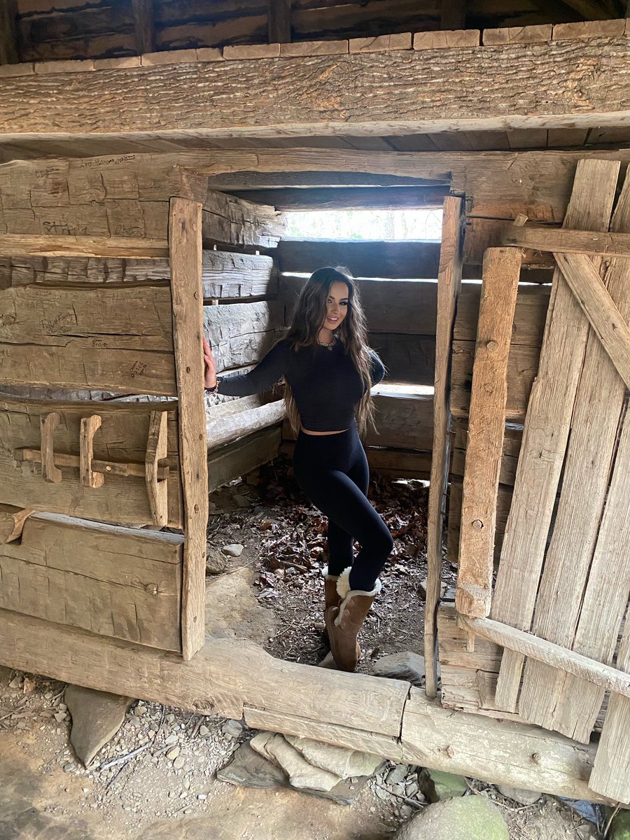 POV: it’s 1826 and you come home from tending to the farm and dinner isn’t ready. What do you do to me?👀😂😘