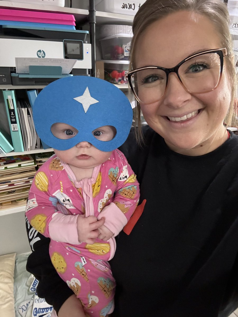 SarBatchelor's tweet photo. why is my daughter so stinkin cute #OBSESSEDMOM ๐ฆธ๐ผโโ๏ธ https://t.co/su6IGcg7js