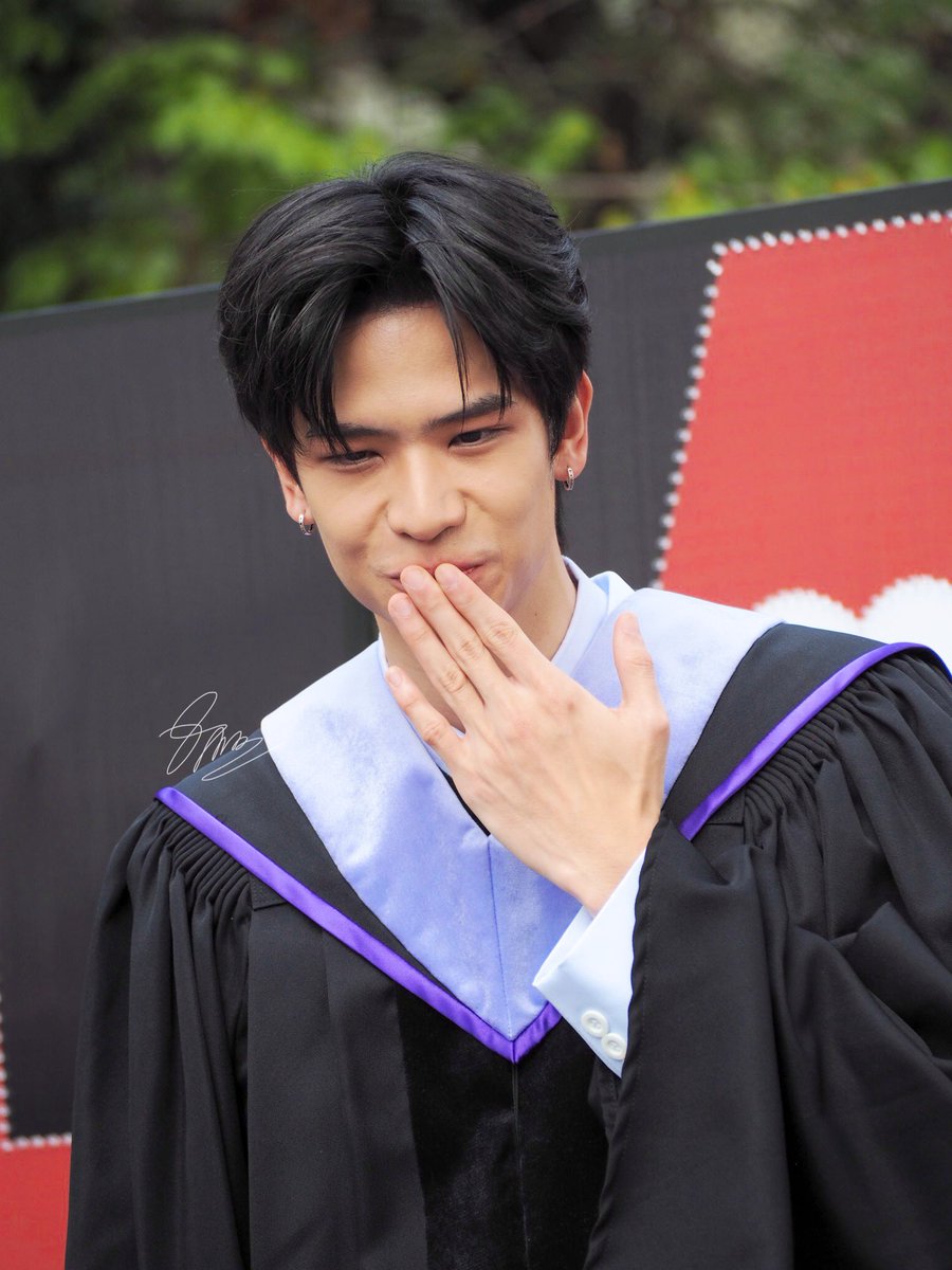 ning_bly's tweet photo. 🎓🎓 #LatteGraduationDay
~@latte_tnc #LatteTNC~ https://t.co/9CvpiCqgc6