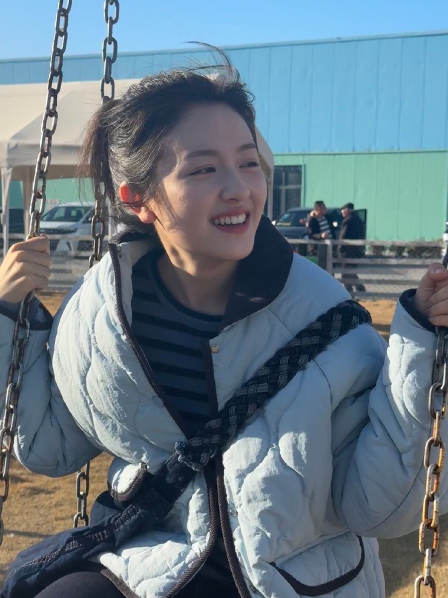 oyoe_niudi's tweet photo. [24/01/29] 🦋 Li Landi weibo update! 1/2

" Happiness is all in the unconscious!

🍷💃🏻🎵

#迪哒三两声 "

#LiLandi #李兰迪 #이란적 #หลี่หลานตี๋ #LandyLi #LiDahe #XiaoLan #TheStarryLove #cdrama https://t.co/BivIrkTmWp