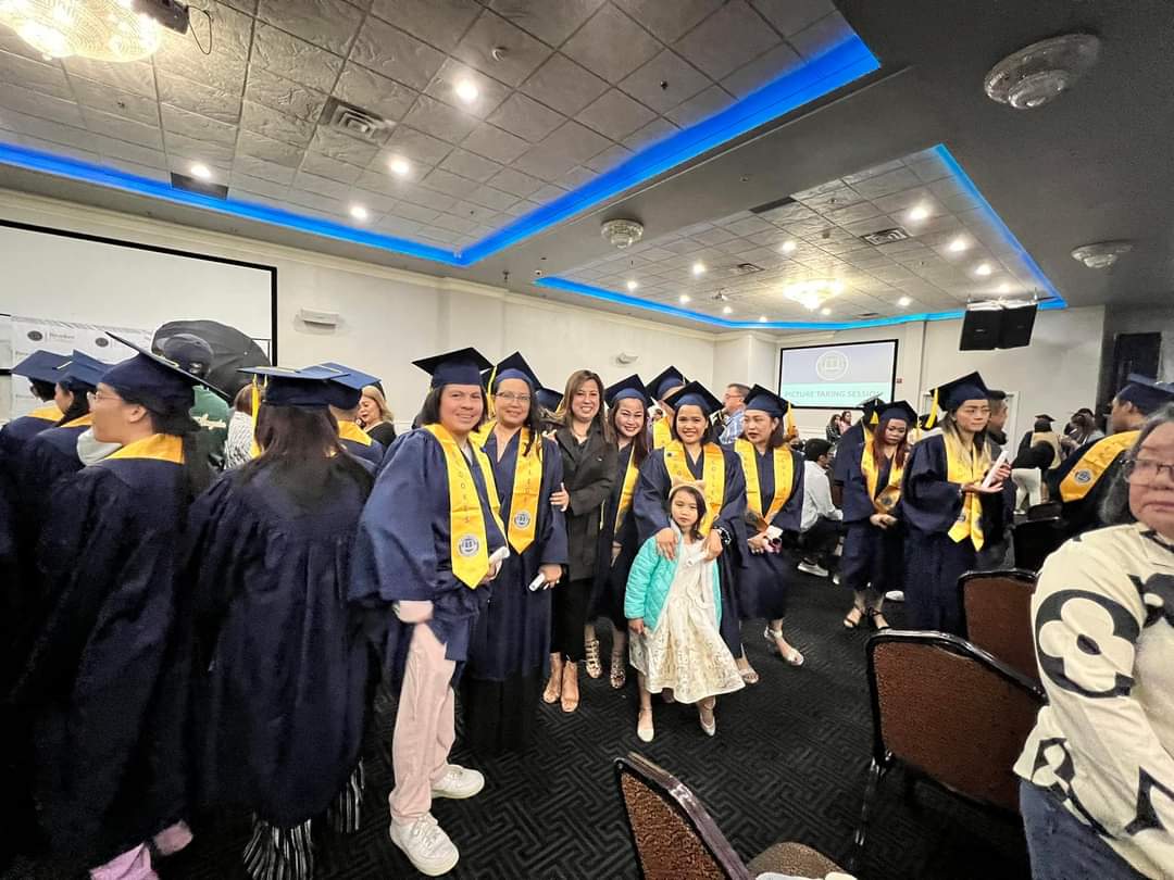 BrookesCollege's tweet photo. Brookes College 🎓
Graduating Set of 2023 https://t.co/rWOd8X03yE
