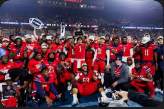 I’m blessed to receive another offer from the University of Liberty♥️ <a href="/LibertyFootball/">Liberty Football</a> <a href="/OakGroveGrizzFB/">Oak Grove Football</a> <a href="/OGHSAthletics/">Oak Grove Athletics</a> <a href="/CoachCreason66/">Rob Creason</a> <a href="/CoachBills92/">Tyler Billings</a> <a href="/DonCallahanIC/">Don Callahan</a>