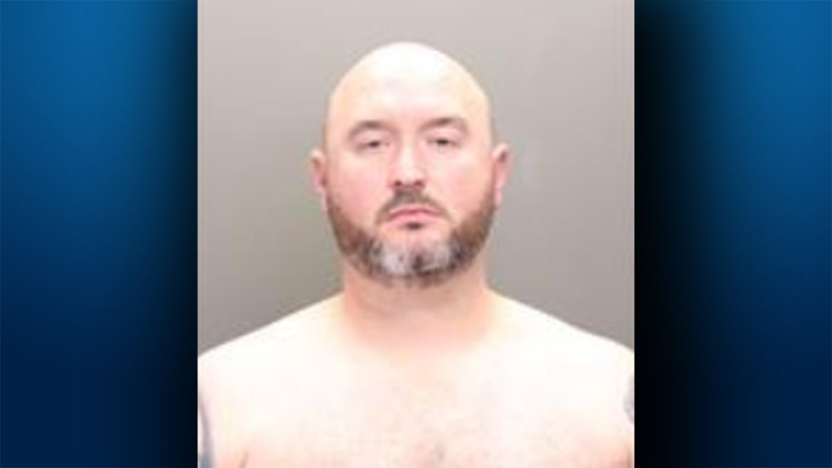 nbc4i's tweet photo. A Franklin County middle school teacher accused of having sexual contact with a 14-year-old girl pleaded guilty in court Monday. https://t.co/hDwBBrytRD https://t.co/BDwzZSDUF6