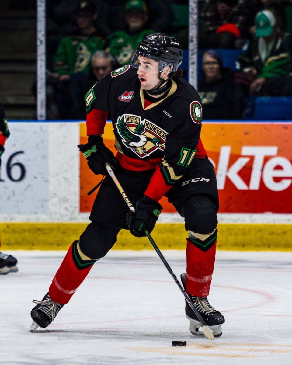 BarDown's tweet photo. The Prince Albert… Cobra Chickens?😂

Thoughts on these @PARaidersHockey’s threads?👀

📸: @CHLHockey https://t.co/JgPIzhZgXT