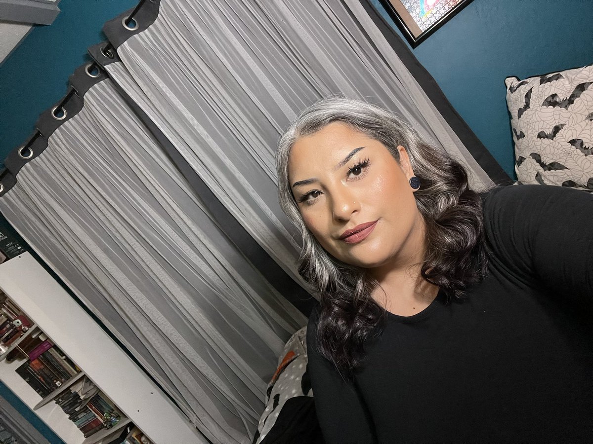 hoodithalv's tweet photo. I swear there’s days where my hair looks more grey than usual  and this was one of those days 🫡  (this is only 1 year &amp; 4 months growing it out wtf 😭) https://t.co/L5WK9PhSct