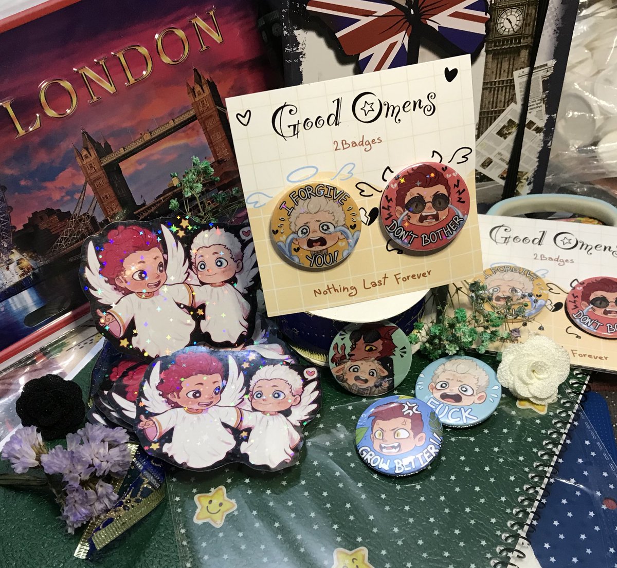 En una semana estaré abriendo mi tienda online y este merch es lo más nuevo que tengo de Good Omens, aunque no lo único…🫣✨

#GoodOmens #aziracrow