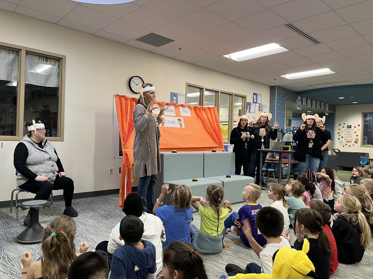 mskatieschuster's tweet photo. First grade has enjoyed learning about sound in science! 🎻👂🏼📣#owatonnaproud #mckinleystrong https://t.co/ei9HR5bp8t