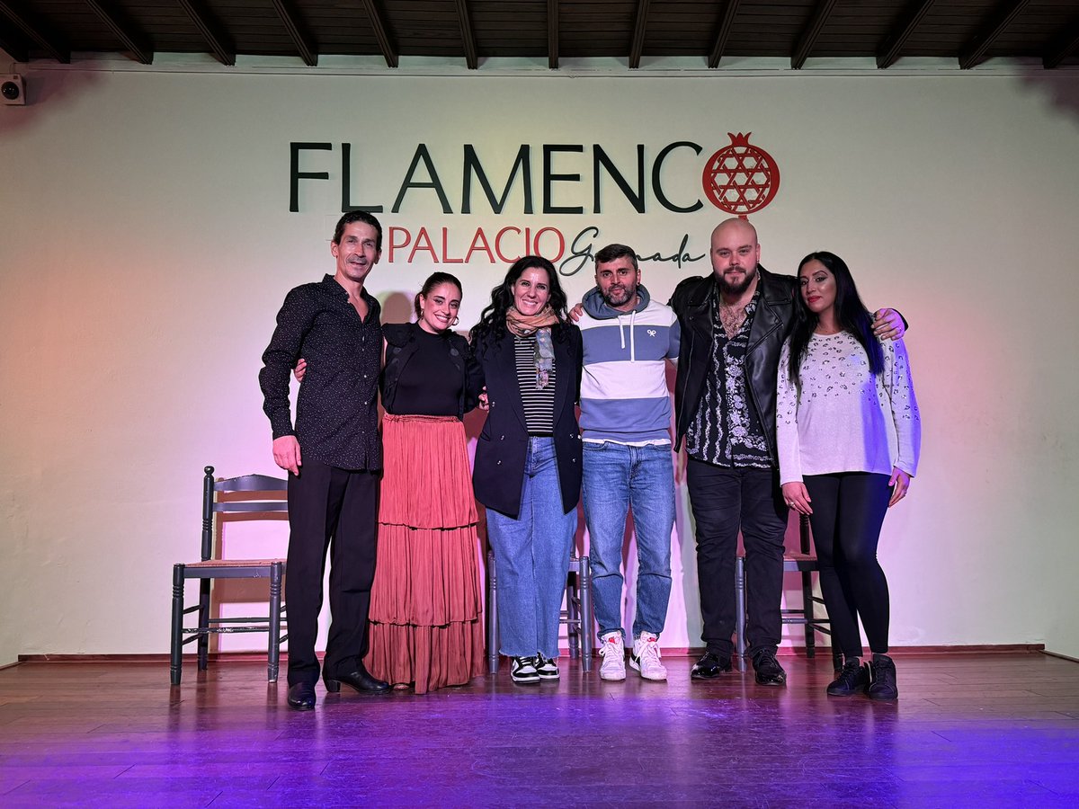 Hoy la visita de la cantante #DianaNavarro en #TablaoFlamencoenPalacio