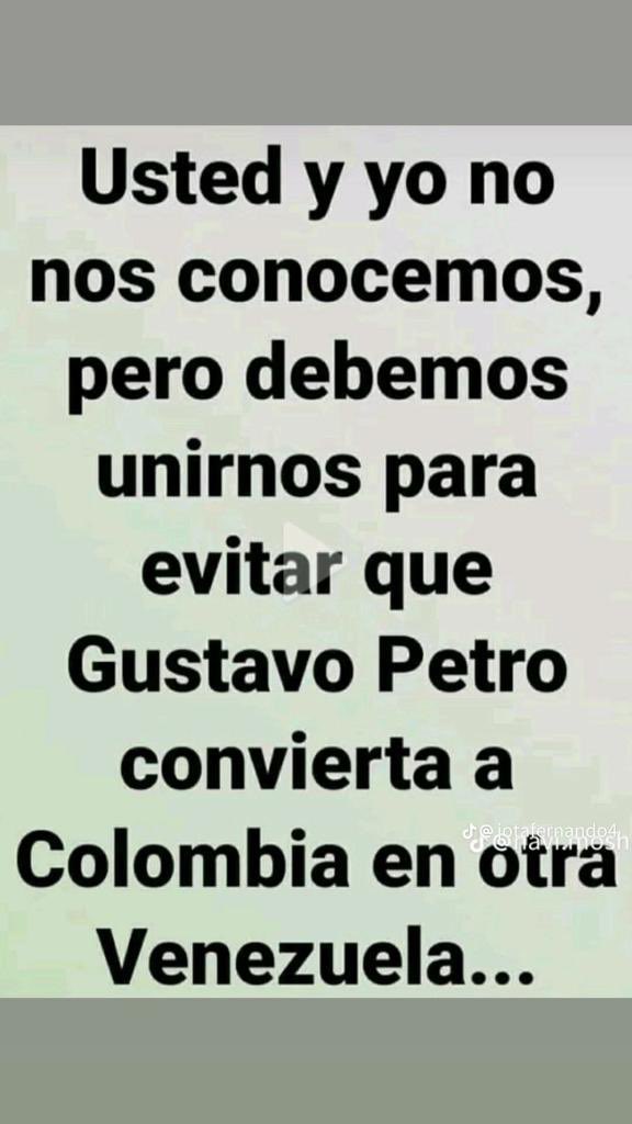 Un pueblo unido jamás será vencido.