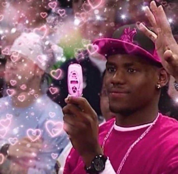 bachelor nation when Daisy shows up on our screens #TheBachelor