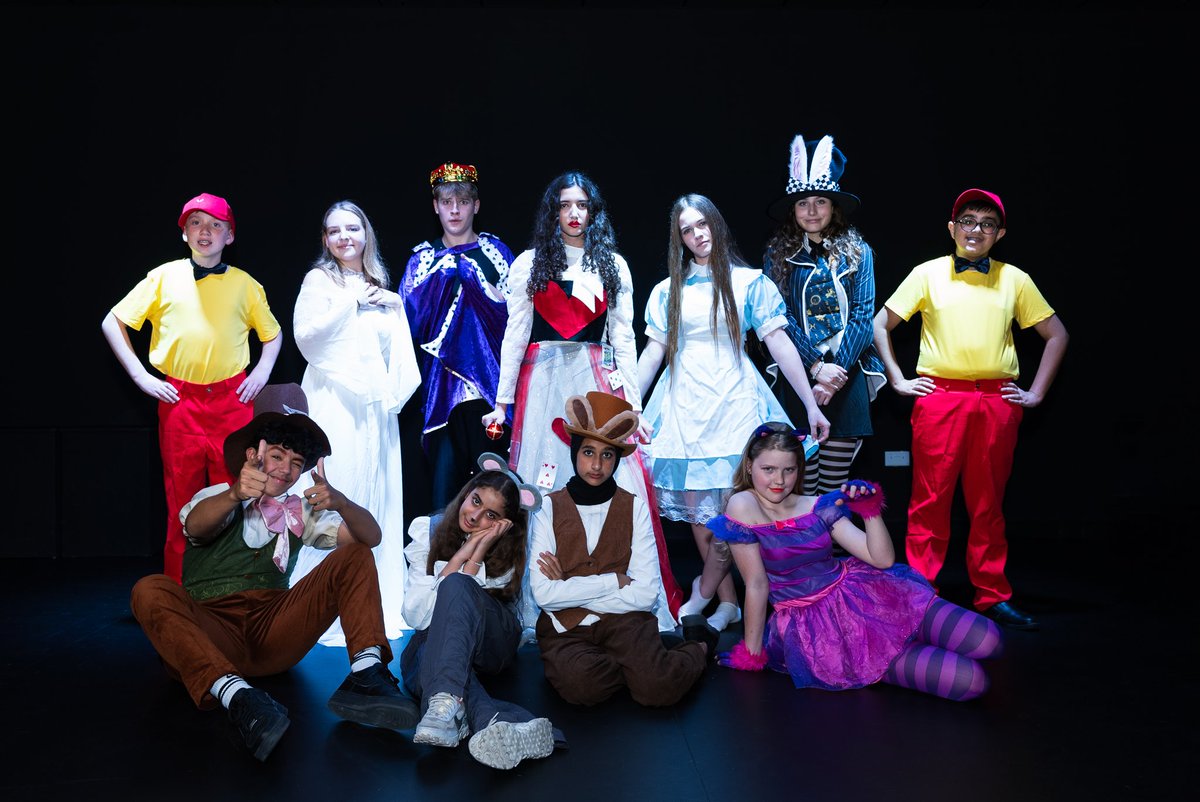 Safa Community School presents 'Alice in Wonderland'! ❤️🖤 Tickets go on sale on FRIDAY at our Spring Fayre. Shows will be March 5th & 6th at 6:30pm.