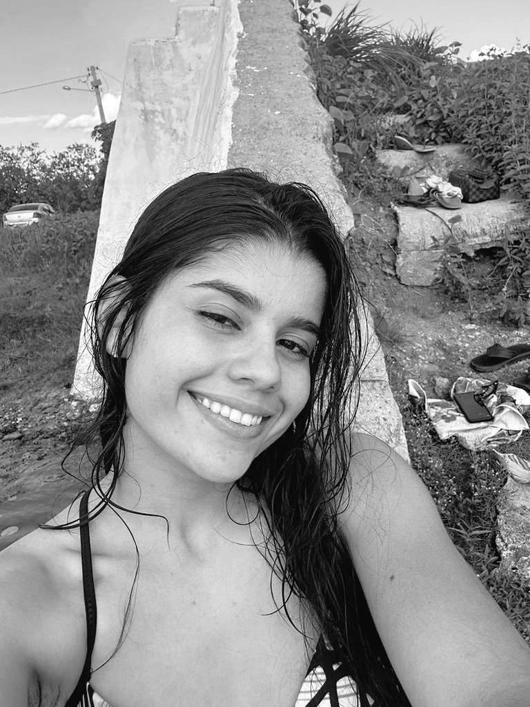 uma ft aleatória pra expressar minha felicidade em um sorriso.
agradeci a Deus quando orei agora e acho que não mereço tudo q vou adquirir esse ano.
e apesar de cada batalha que, certamente, irei travar esse ano... nada vai me fazer pensar que eu estou no lugar errado. its now