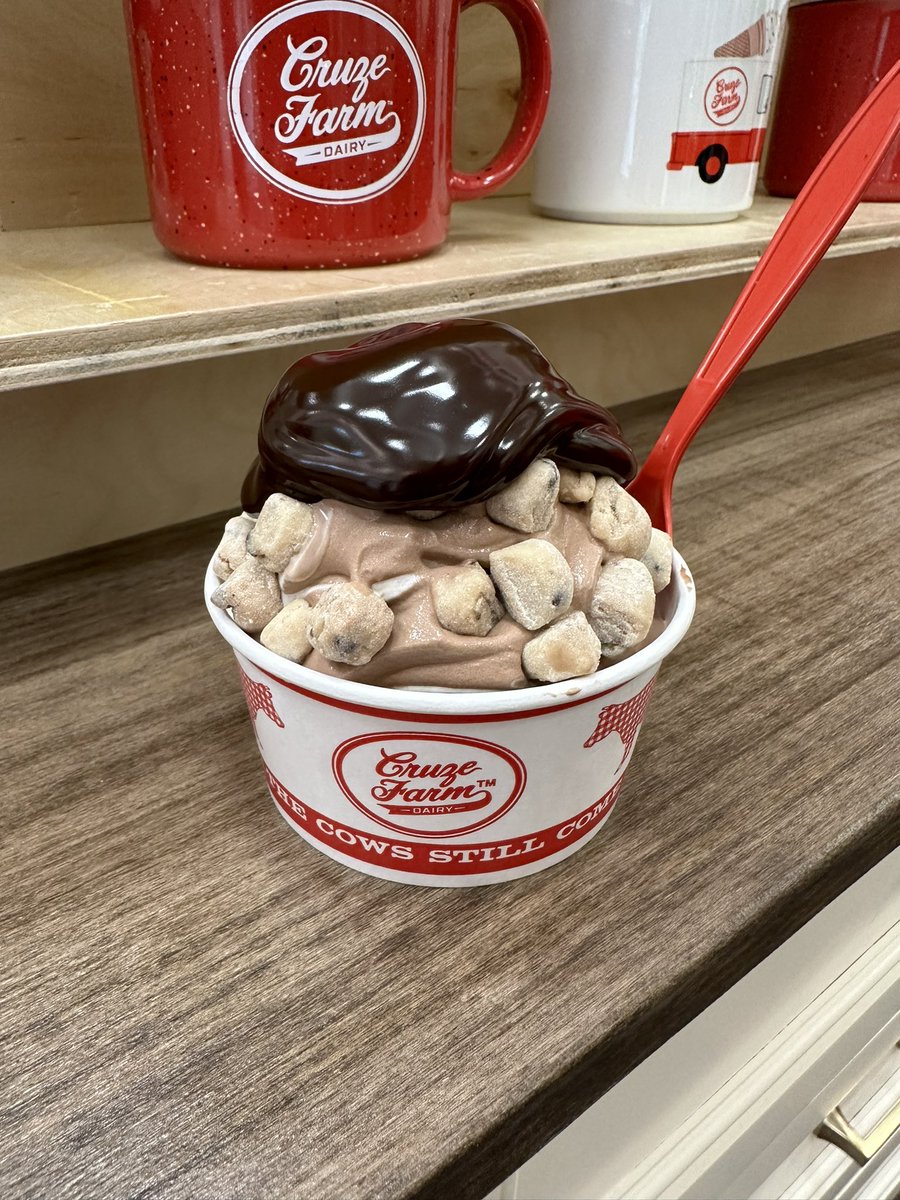 Alyssa Lang tweet media