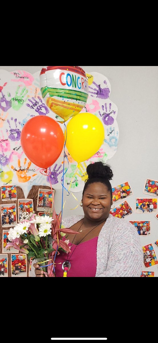 Hinojosa_AISD's tweet image. It's time to celebrate our awesome TOY @Hinojosa_AISD, Ms. Reagan Burns.  She decided to show her kindergarten class her special sign today and enjoy  a nice winter day outside.  Congratulations Ms. Burns!! @AldineISD @Primary_AISD #MYALDINE #WatchUsGrow