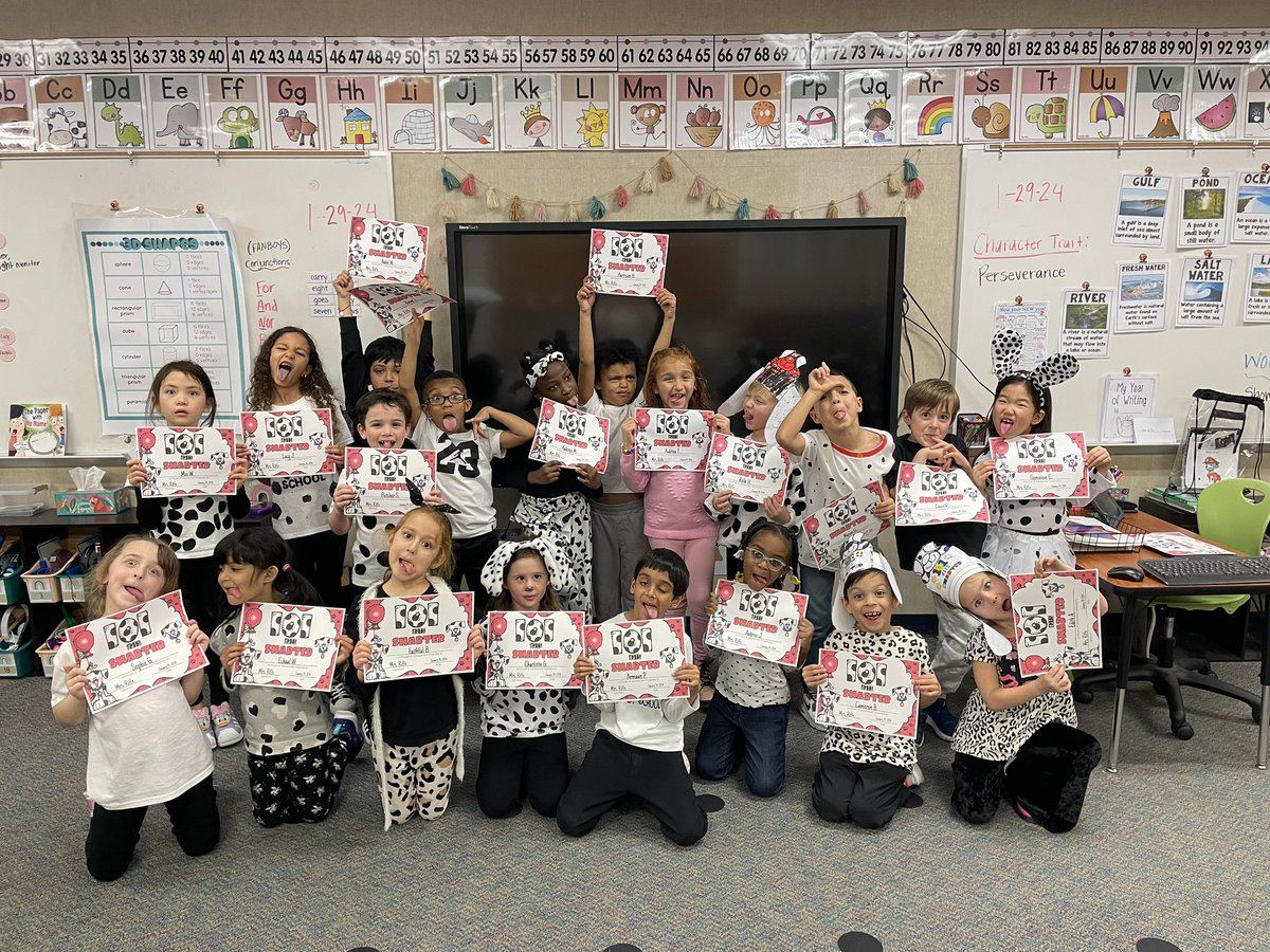 RiffesFirsties's tweet photo. Riffe’s firsties are 101 days smarter! #mcclure2324 #101daysofschool https://t.co/1LCUVoI4Cx