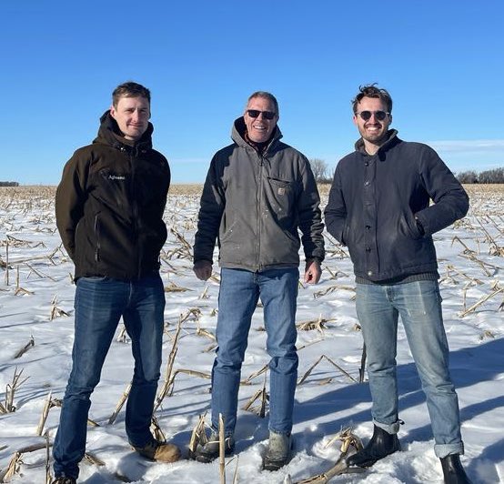 ChetEdinger's tweet photo. I had a chance encounter on a plane with @thomas_gent_uk. He is a #farmer from the UK &amp; part of the #agreena team. 

I showed him our farm &amp; we talked #carbonCredits, farming, &amp; the challenges with documenting #carbonSequestration today. https://t.co/pSMLVAbGHu