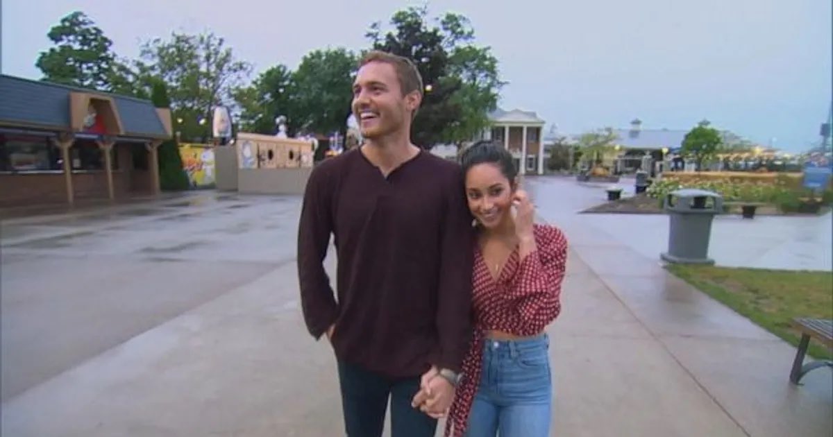 BachelorBob_'s tweet photo. Never forget the best concert date in Bachelor history 
 
#TheBachelor https://t.co/hLMPKOlpyA