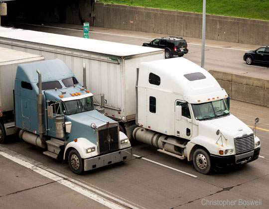 Land_Line_Now's tweet photo. #FMCSA reveals its newest timeline for a speed limiter proposal. Land Line Now has the details. #SpeedLimiters

https://t.co/9Xtf9OF70w https://t.co/JBRPJHKWqz