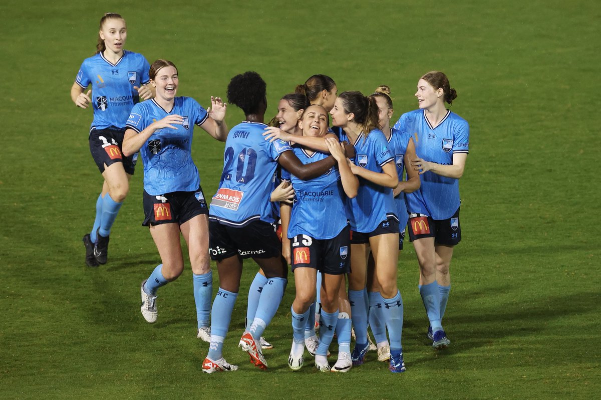 SydneyFC's tweet photo. Some of our favourite snaps from our time at Leichhardt Oval so far 💙📸
On Saturday night we return to take on Perth Glory 🎟️ https://t.co/J0ZxhEBGBC
#SydneyIsSkyBlue https://t.co/BL4p0joXLG
