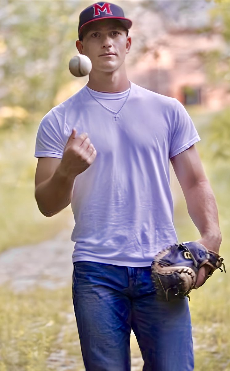 TravisLeeTucker (@travisleetucke1) on Twitter photo 