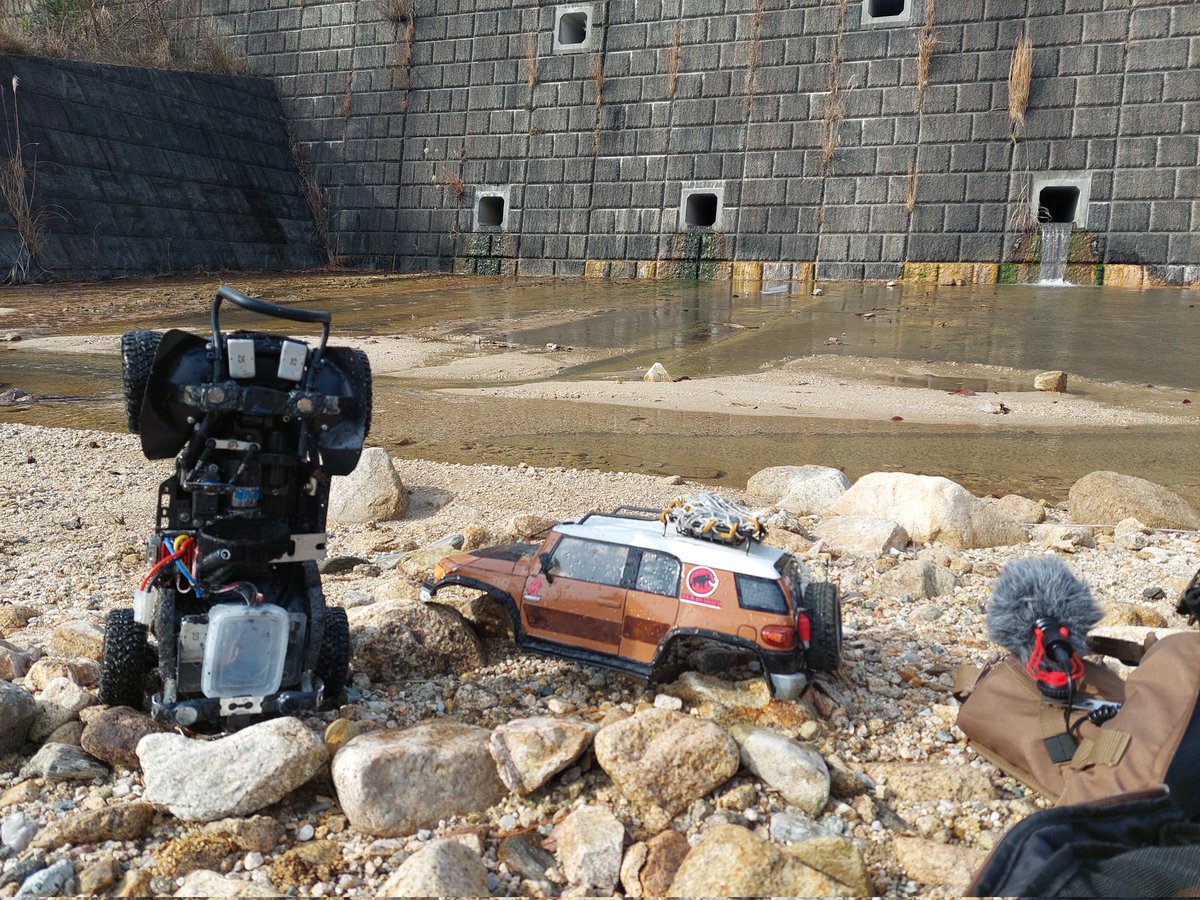 atoma_CC01's tweet image. 今日はちょっと水遊び

#撮りラジ
#CC01
#FJ
#タミヤRC