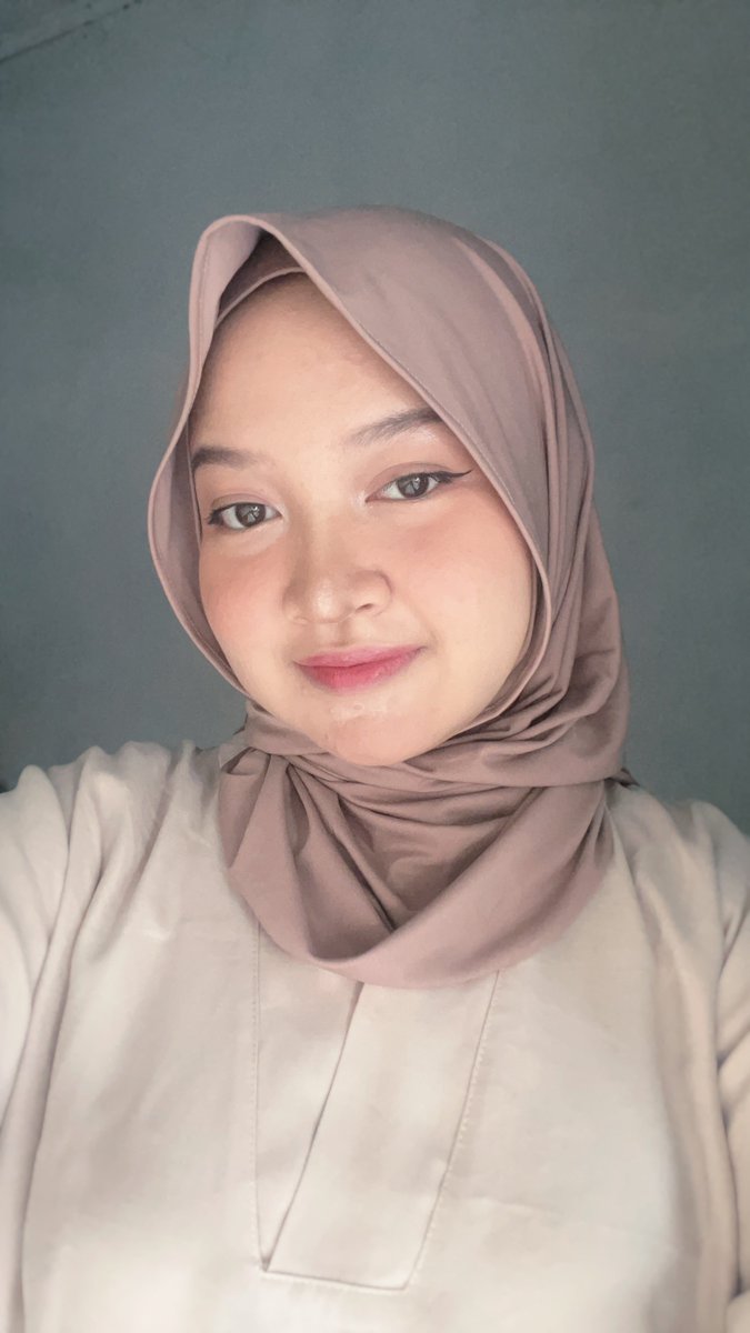 cijeukek's tweet photo. @ohmybeautybank 1-2 biasanya buat main cantik &amp; acara semi formal, 3-4 buat daily &amp; makeup gercep https://t.co/ftMxac4b7e