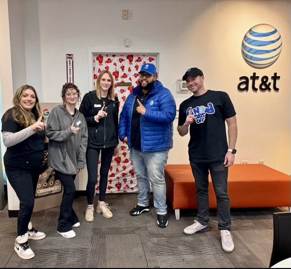 dan_young_22's tweet photo. Second stop 🛑 with @StevenL_ATT ….

Wind Gap 🌬️🌬️🌬️

Shout out to this phenomenal leader Lindsey who is just crushing it in @attportables 🏆

I saw one of the best 📺/🛜 demos I’ve ever seen during this visit 🎉

Love the energy from this team ‼️

@ATT @LifeAtATT @team_oselett https://t.co/CkdSIPt2SF