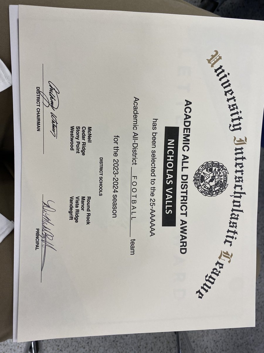 NicholasVa5382's tweet photo. Thank you for the best 4 years of my life. I can’t wait to see what’s next https://t.co/24hwp205Bw