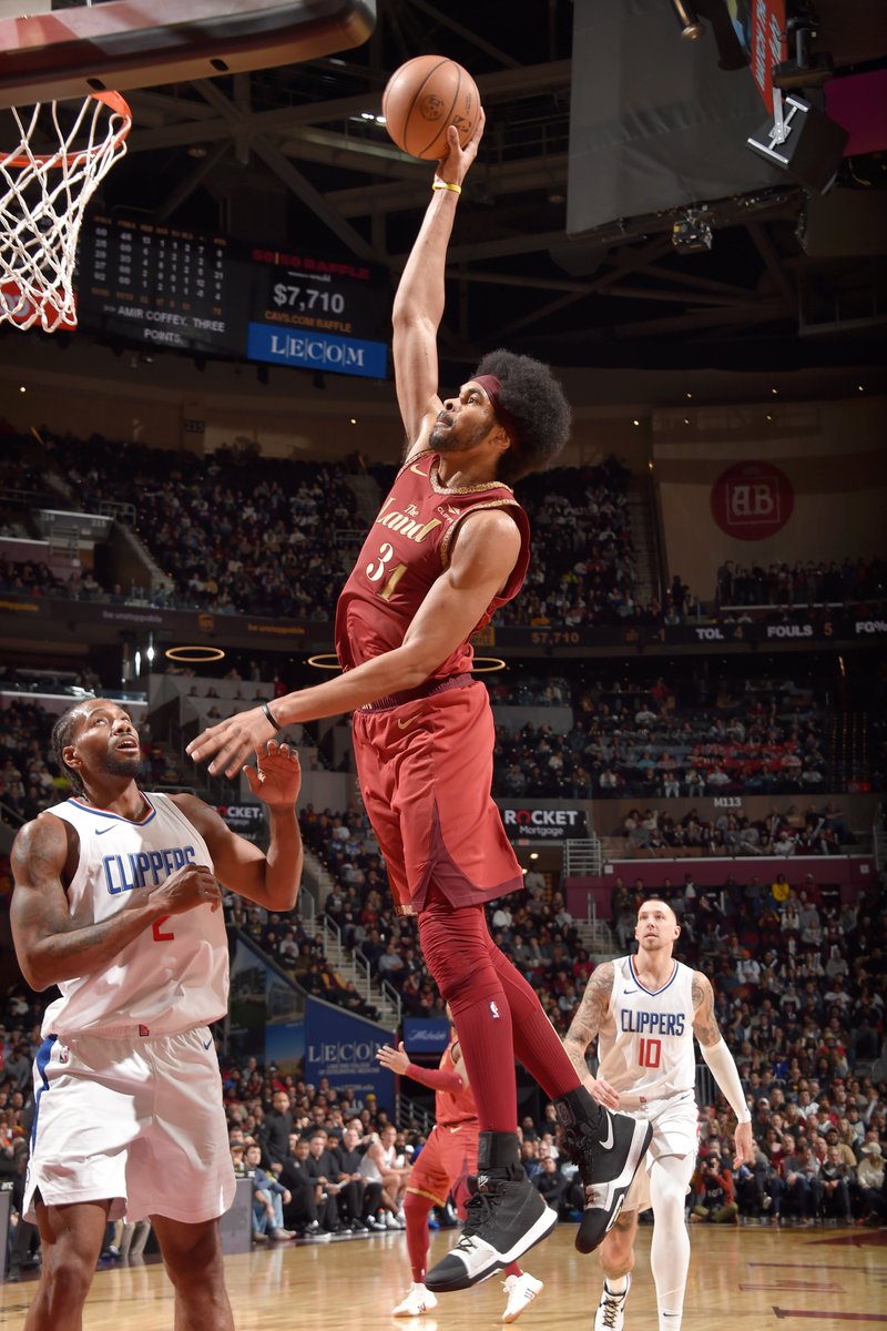 Balldontlie's tweet image. Donovan Mitchell &amp;amp; Jarrett Allen in the Cavs 118-108 W over the Clippers 😤

Mitchell: 28 PTS | 4 REB | 12 AST
Allen: 20 PTS | 17 REB | 3 AST