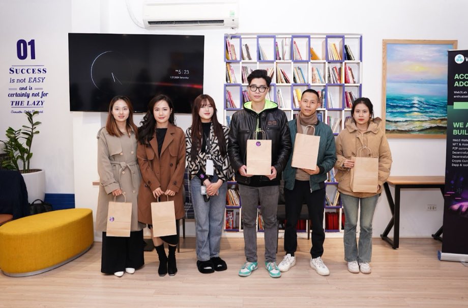 MoveTalk tweet media