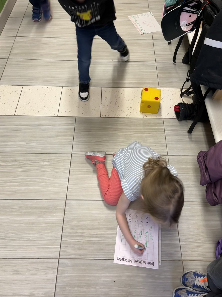 🎲These two played for well over 20 minutes taking turns, laughing and having fun! Who says math can’t be joyful! #handsonlearning #buildingfriendshipsandbrainpower <a href="/dtrkinder2/">K2 Kinders</a> <a href="/DiamondTrailPS/">💎Diamond Trail Public School🐉</a>