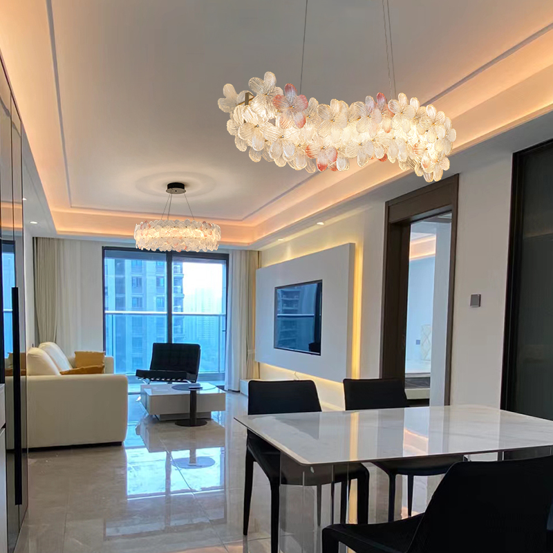 Josenart_'s tweet photo. In the stunning new home of one of our customers, contemporary art of the cloud floral chandeliers, and stunning handmade glass works, mingle with minimalist furniture designs.
#josenart #decoscandinave #maison #passiondeco #floorlamp #livingroomideas #cozyhome #maisonneuve https://t.co/QxN3uzrIDu