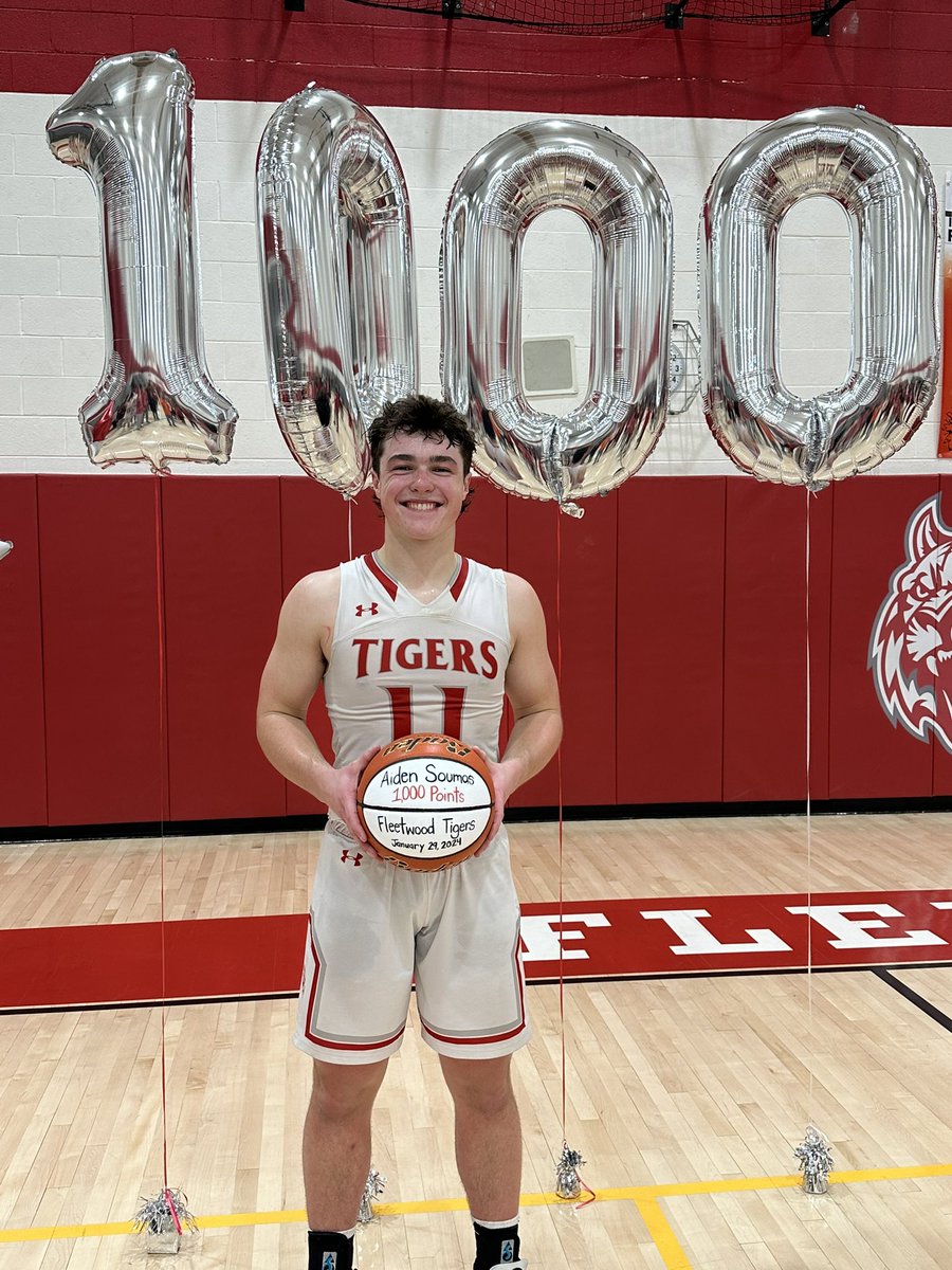 Spotlight On Berks Sports (@spotlightberks) on Twitter photo BOYS BASKETBALL
In the first quarter of tonight’s 67-46 win over Garden Spot, Fleetwood’s Aiden Soumas scored from in the paint to record his 1,000th career point.
Congratulations, Aiden!
<a href="/BCIAASports/">BCIAASports</a>
<a href="/FWTigers/">Fleetwood Athletics</a> BOYS BASKETBALL
In the first quarter of tonight’s 67-46 win over Garden Spot, Fleetwood’s Aiden Soumas scored from in the paint to record his 1,000th career point.
Congratulations, Aiden!
<a href="/BCIAASports/">BCIAASports</a>
<a href="/FWTigers/">Fleetwood Athletics</a>