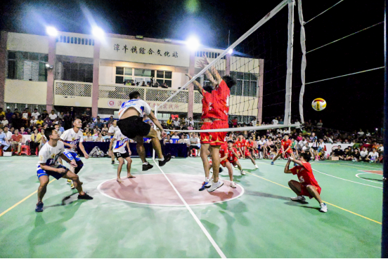 ContactHainan1's tweet photo. The beloved Hainan Wenchang Volleyball Tournament has returned! The Hainan Wenchang 99 Cup Volleyball League for 2024 will be held in Wenchang from January 12th to February 24th to celebrate the Spring Festival. https://t.co/JXGeGpN5P7