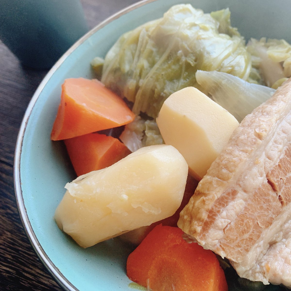 ダンジョン飯みてたら食べたくなってポトフにした。