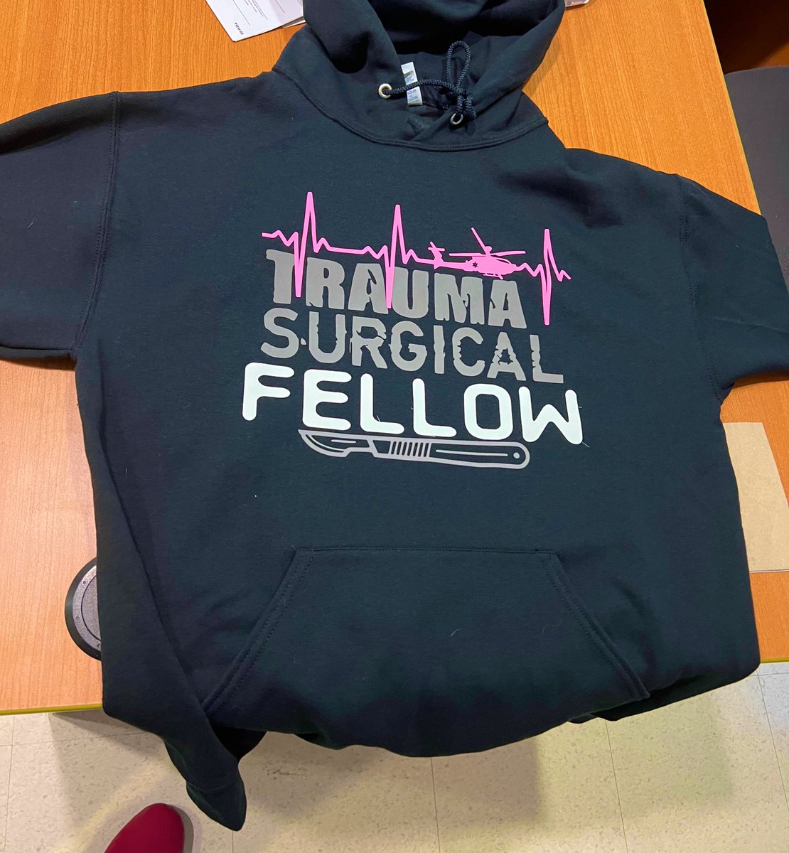 Got this hoodie as a gift from one of my amazing ICU nurses. I thought pink was a nice touch. 🩷
Having a competent and caring ICU team makes a world of difference for any trainee. 

#traumasurgery #pink #generalsurgery #surgicalcritcare #wmchealth