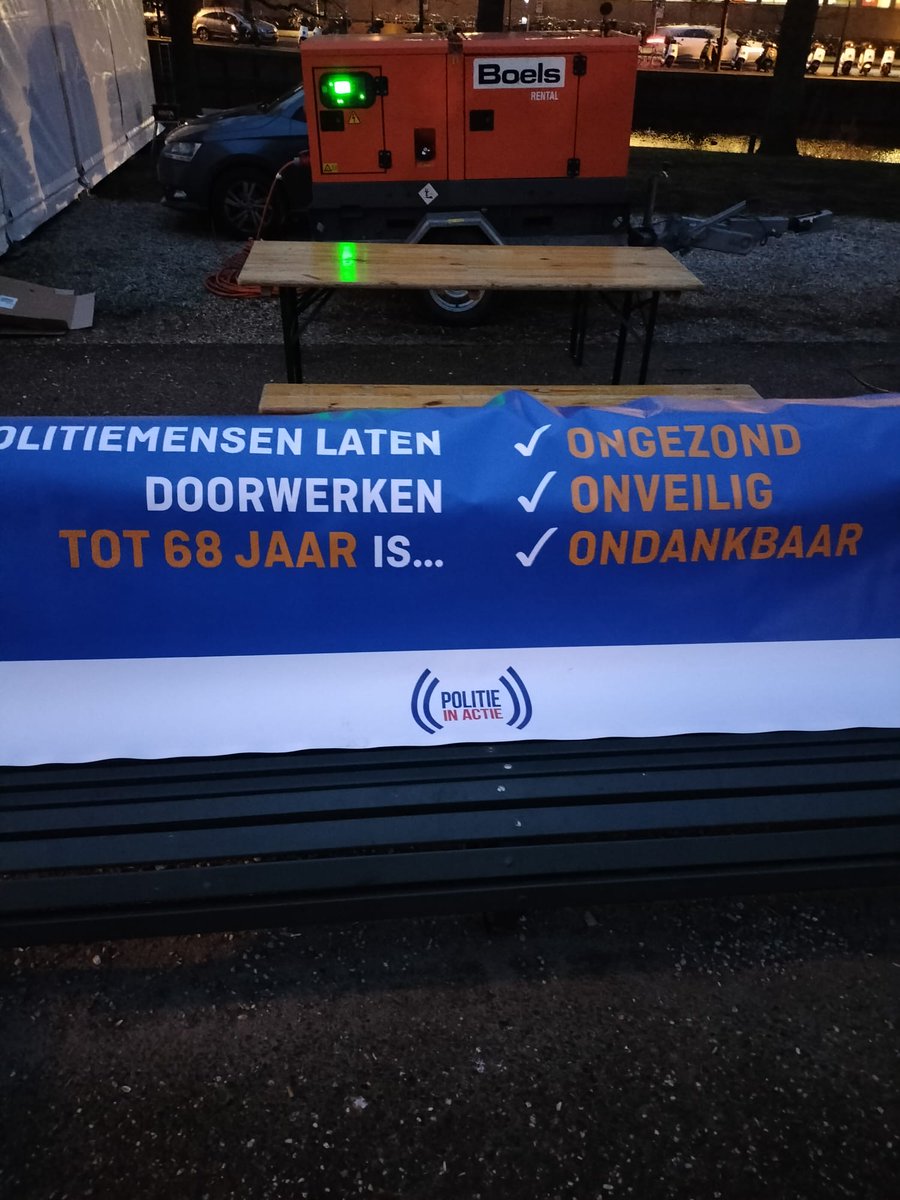 Politie boos op werkgevers en ministerie vanwege niet verlengen RVU (vervroegd uittreden)#pensioen. Volg <a href="/politieacties/">Politieacties</a> voor de laatste updates. #zwareberoepen