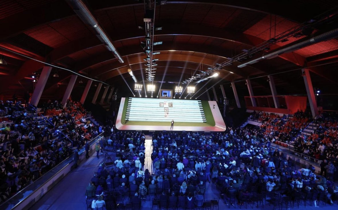 AldrinDalipi's tweet photo. Kenaqesi e vecante super eventi final i Tirana Europiane e Sportit 👏 Nje vit fantastik me plot arritje ne sport per nje qytet energjik per cdo moshe 🏃‍♂️🏃‍♀️ Tashme Tirana i percjell eksperiencen e shkelqyer ✌️qendrave te rendesishme🤝Shume suksese Prishtines dhe Vlores 🤗🤗 https://t.co/n3hh3JEo4t