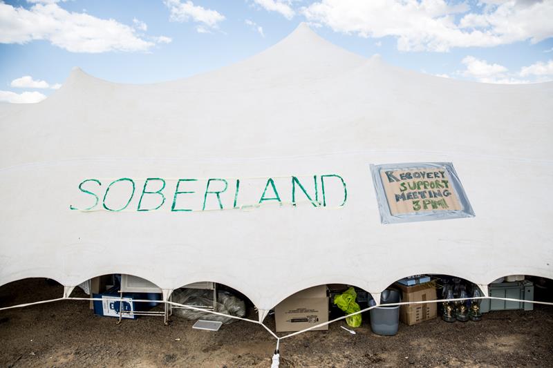 SOBERLAND is a theme camp fundraising to provide a supportive space at AfrikaBurn for those participants who are in recovery. You can find out more and help them out here: quicket.co.za/fundraisers/24…

photo: Jonx Pillemer