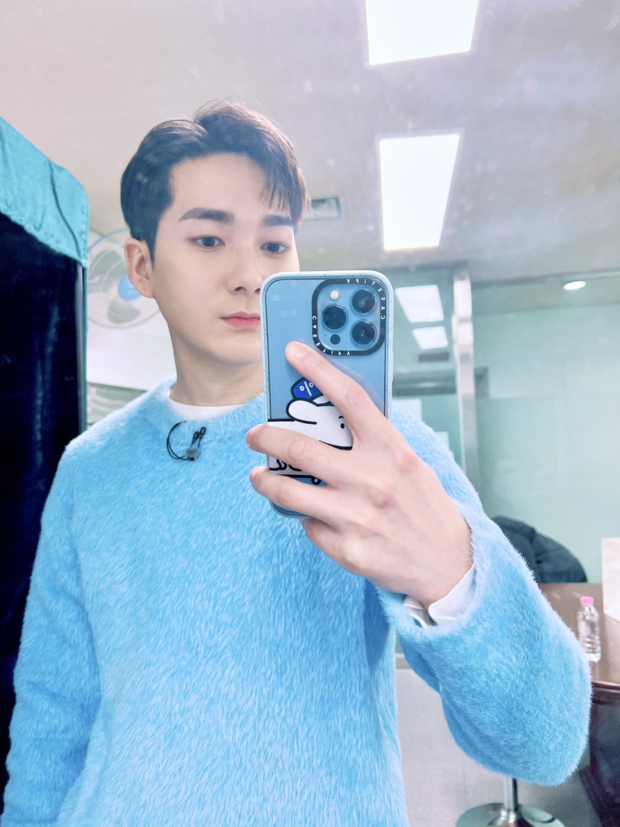 Aşkım sana mavi çok yakışıyor 🤤😍
#아론 #곽아론 #ARON #AARON #THEAARONKWAK #AARONKWAK