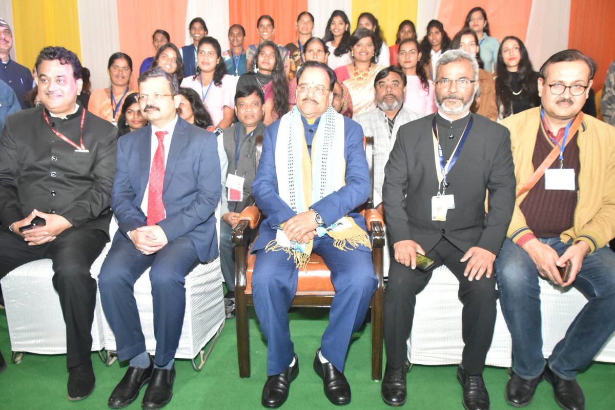 ShishirGoUP's tweet image. गर्व का क्षण क्योंकि यूपी लगातार पाँचवे साल अवार्ड से सम्मानित । 
2020 द्वितीय 
2021 प्रथम 
2022 प्रथम 
2023 तृतीय एवं द्वितीय &quot;people&apos;s choice &quot;श्रेणी ।
2024 द्वितीय  &quot;people&apos;s choice &quot; श्रेणी ।
@upgovt 
@infoup