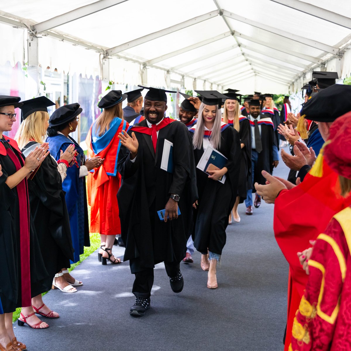 🎓 Congratulations to all those graduating from @uniofbeds Faculty of Health & Social Sciences, and Faculty of Education, English & Sport today! We’re so proud of you all #Classof2024. Tag #BedsGrads in your photos! 📸