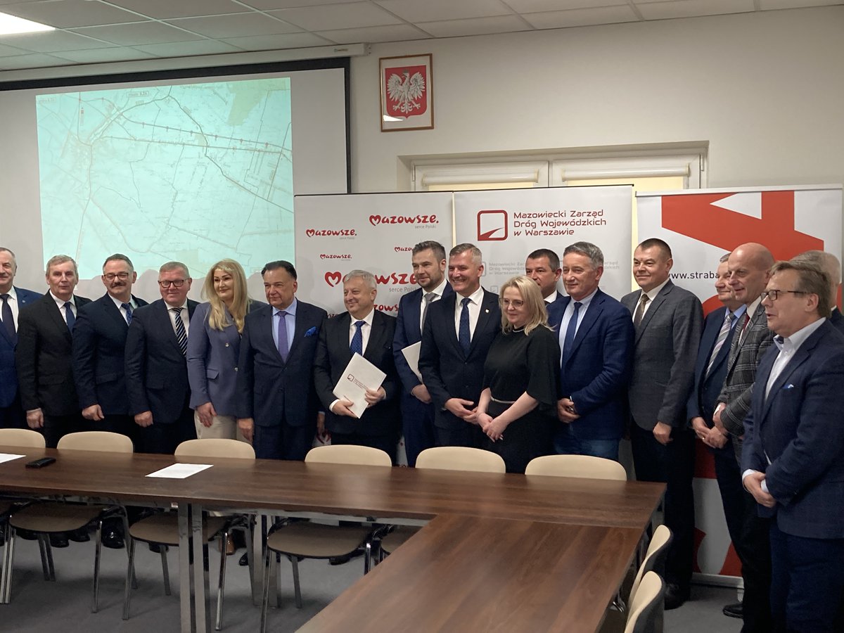 STRABAG_PL's tweet image. #STRABAG zmodernizuje DW747! 17 stycznia 2024 r. podpisano umowę na przebudowę 30 -kilometrowego odcinka drogi wojewódzkiej 747 Lipsko — Iłża.
#WorkOnProgress