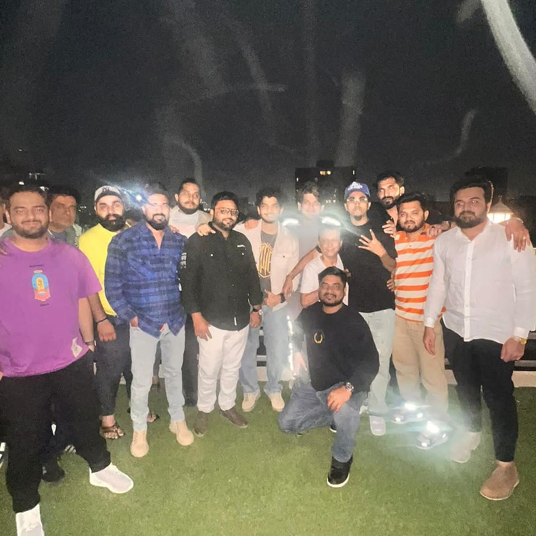 MOINAKTAR15's tweet photo. On gang brooooo

#MCStan #MunawarFaruqui https://t.co/mkPIVuHql7