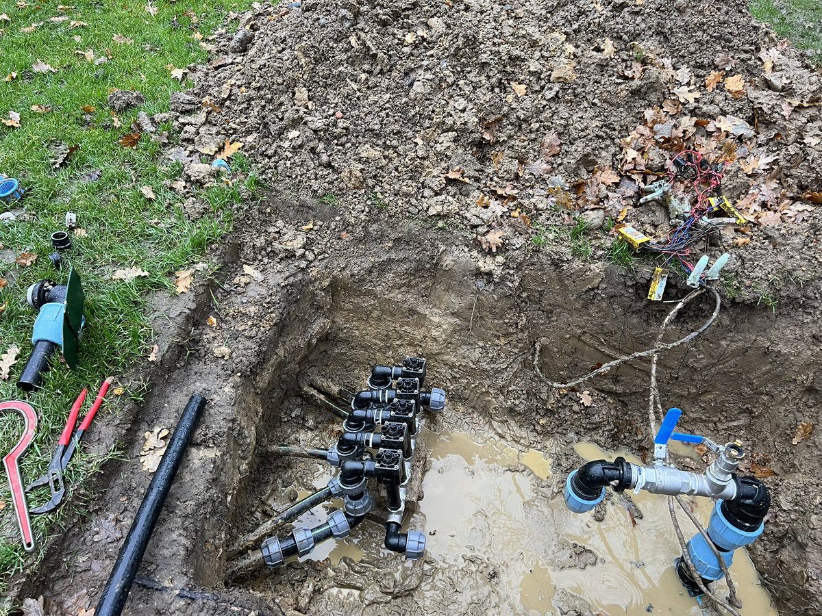 Andre Holt tweet media