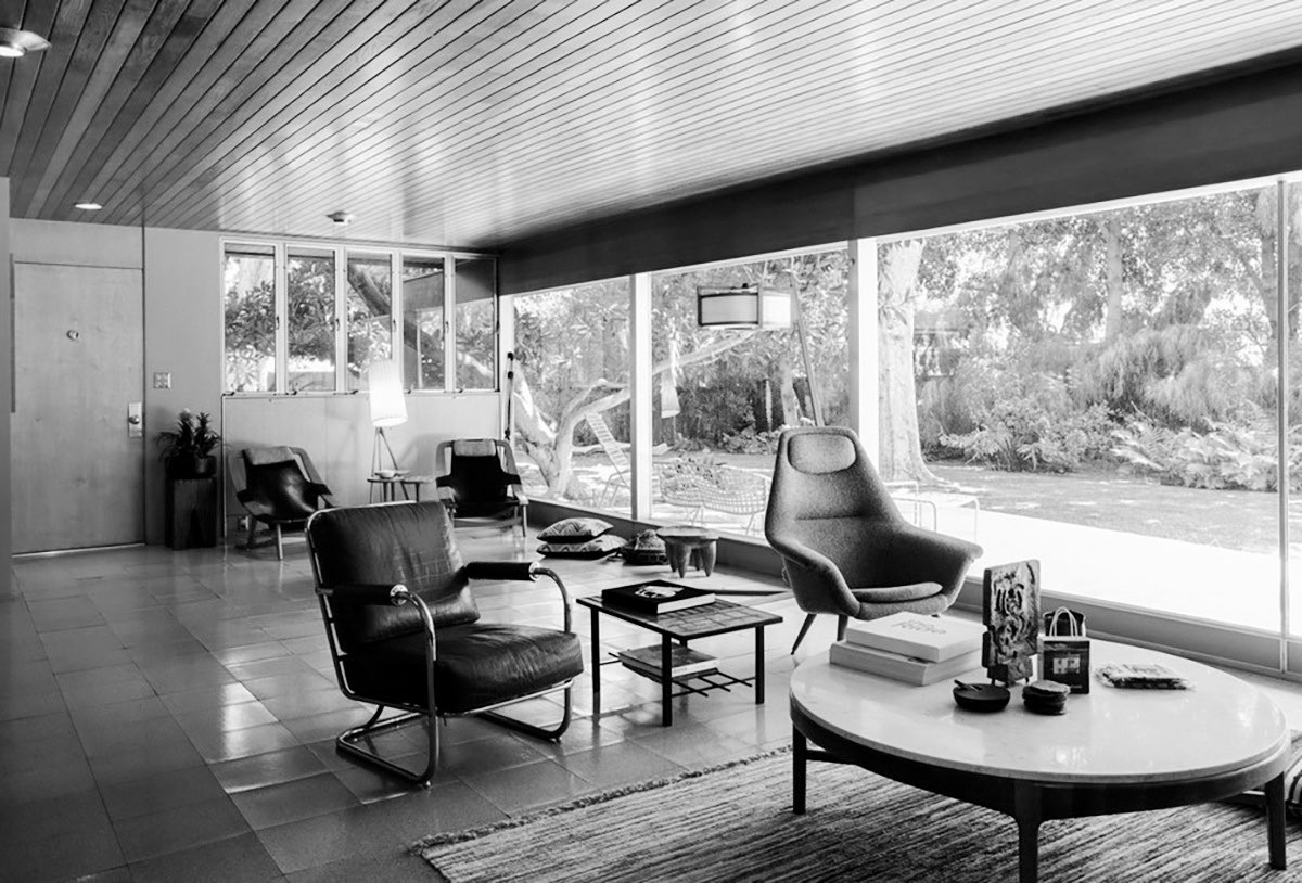 TRES60Blog's tweet image. Casa Wilkins, situada en un barrio residencial del sur de Pasadena, Los Ángeles (California). Proyectada y construida en 1949 bajo el programa Case Study House por Richard Neutra.

Fotos de Alex Zarour.

#WilkinsHouse #CaseStudyHouse #RichardNeutra #midcenturyhomes