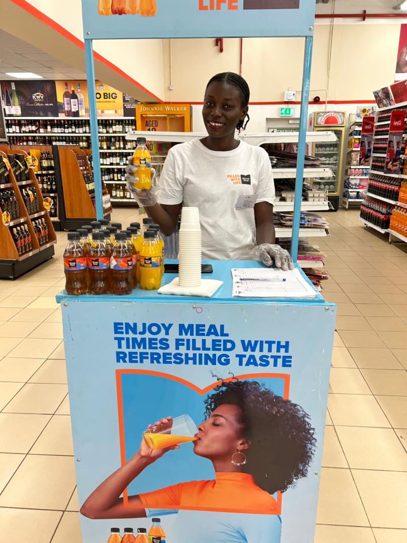 Catch our awesome team bringing the #MinuteMaid vibes to your fave #moderntrade stores. 
Come say hi, grab a free sample, and discover the juicy taste of refreshment that's bursting with real fruit goodness! #GoldenMarketingActivations #RefreshUG #MinuteMaid #ProductSampling