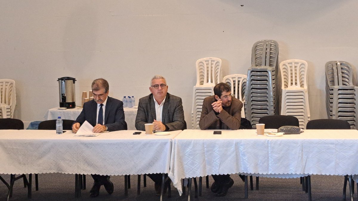 Συμμετοχή <a href="/OEBcy/">Ομοσπονδία Εργοδοτών & Βιομηχάνων - OEB</a> σε επισκέψεις κοιν. Επιτρ. Εμπορίου σε επαρχίες Λάρνακας &amp; Αμμοχώστου για εξέταση προβλημάτων επιχειρήσεων:
📍βελτίωση υποδομών στις Βιομηχανικές περιοχές/ζώνες
📍μείωση ενοικίων σε κρατικά τεμάχια γης
📍αθέμιτος ανταγωνισμός από κατεχόμενα
📍έλλειψη εργαζομένων