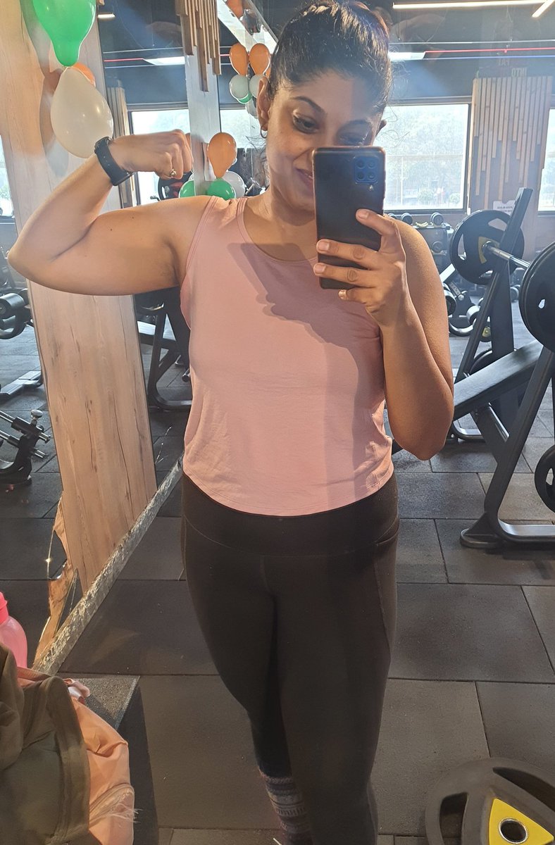 NehaKhamparia's tweet photo. And I am feeling good 🥰 https://t.co/SH34726PAD