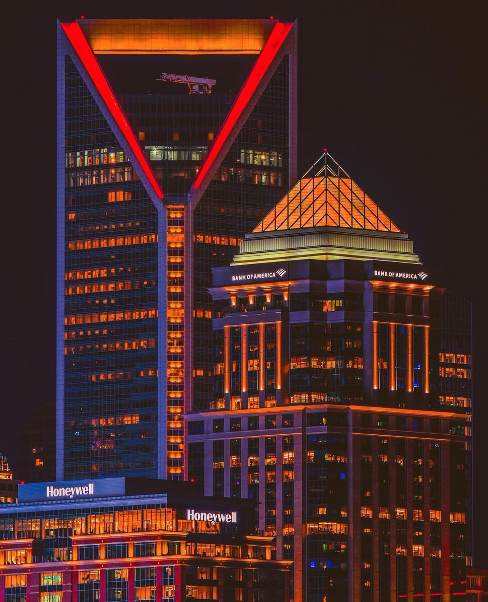 CLTGuide's tweet photo. โค๏ธ Charlotte ๐งก
๐ธ @718mango via #CLTGuide https://t.co/DimCCjgUz6